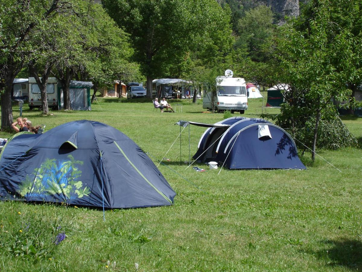 Camping Mon Repos Hotel Montmaur  Kültér fotó